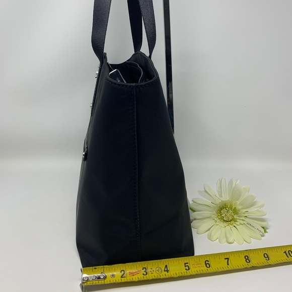 Michael Kors Polly Medium Top Zip Tote - Picture 4 of 10